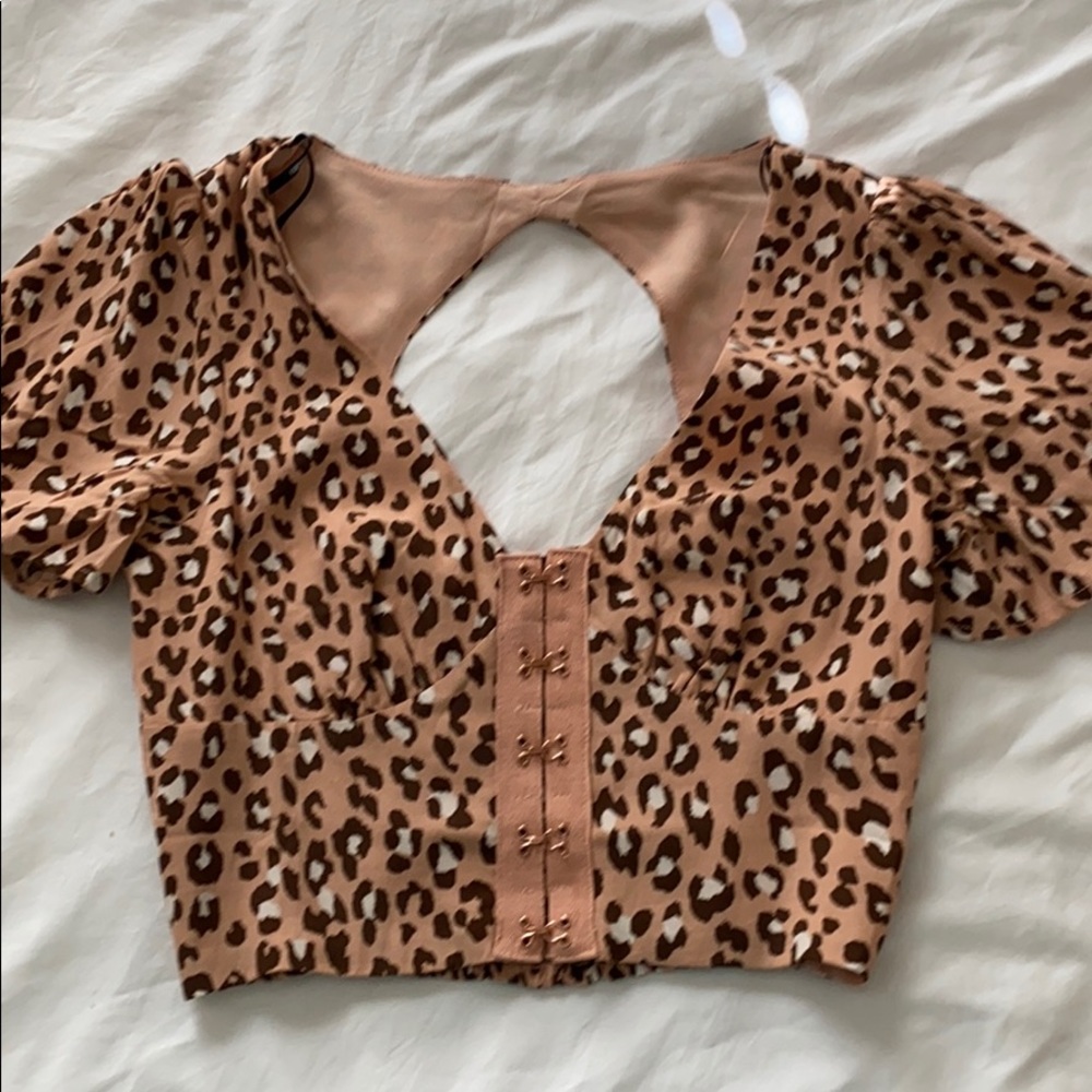 Forever 21 leopard print top